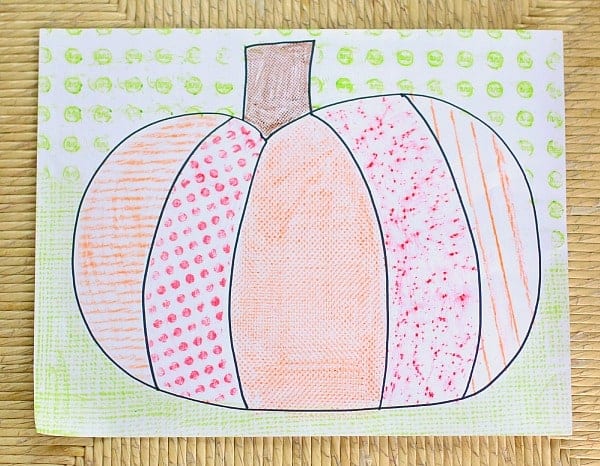 21 Quick & Easy Pumpkin Crafts For Kids To Make 34