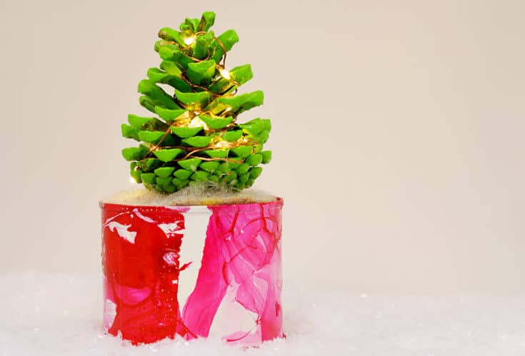 20 Super Simple And Fun DIY Pine Cone Crafts For Kids 70