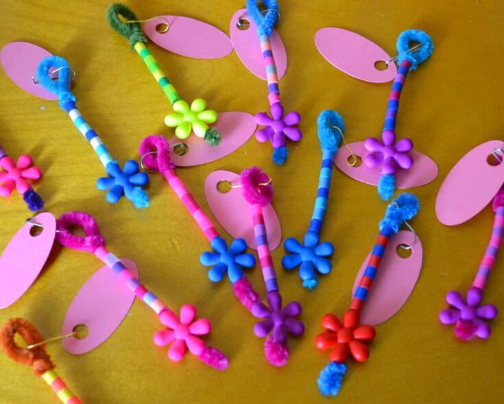 31 Fun And Creative Pipe Cleaner Crafts For Kids 77
