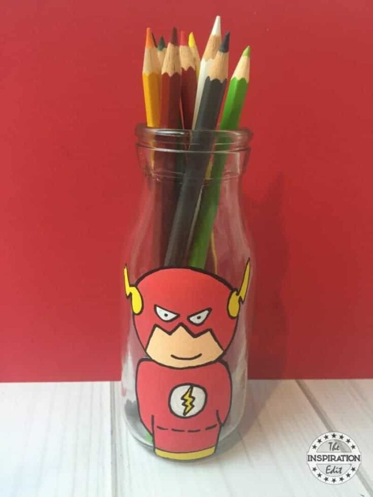 19 Superhero Crafts For Kids That Are Super Easy To Make 29
