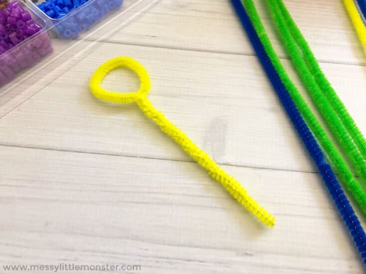 31 Fun And Creative Pipe Cleaner Crafts For Kids 84