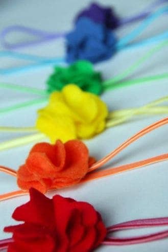 20 Fabulous Felt Crafts For Kids: Simple and Budget-Friendly 37