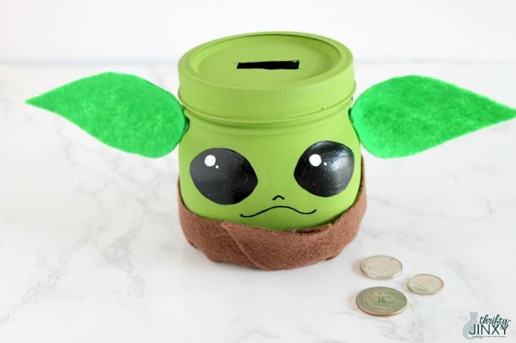 25 DIY Star Wars Crafts For Kids - With Easy Tutorials 32