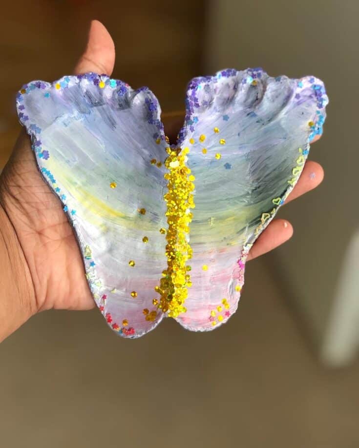 23 DIY Rainbow Crafts for Kids 29