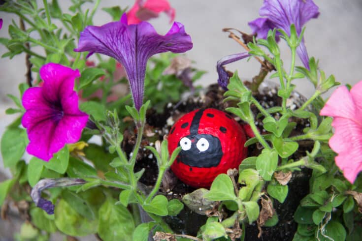 23 DIY Garden Crafts For Kids 21