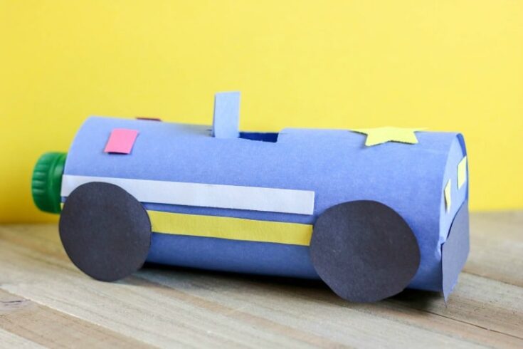 23 Quick And Easy DIY Construction Paper Crafts For Kids 21
