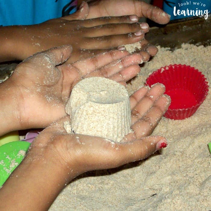 19 DIY Beach Crafts For Kids Perfect On Sunny Days 10