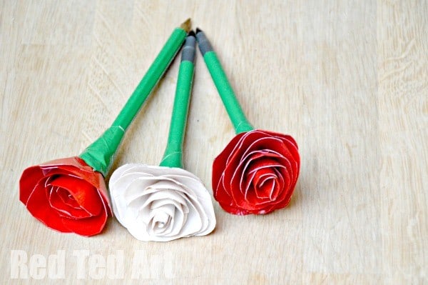 19 DIY Duct Tape Crafts For Kids 10
