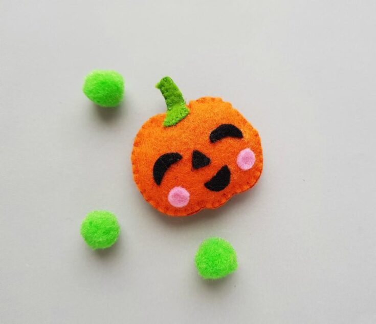 25 Fun and Simple Sewing Crafts For Kids That They Will Love 17