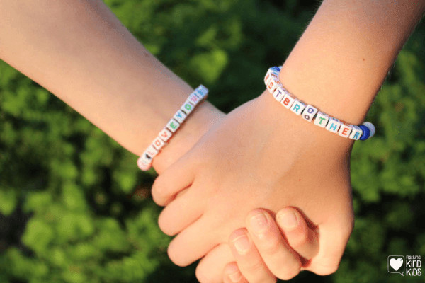 Image for How to Make Sibling Bracelets to Raise Kind Siblings