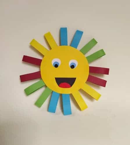 15 Bright & Fun Sun Crafts for Kids 11
