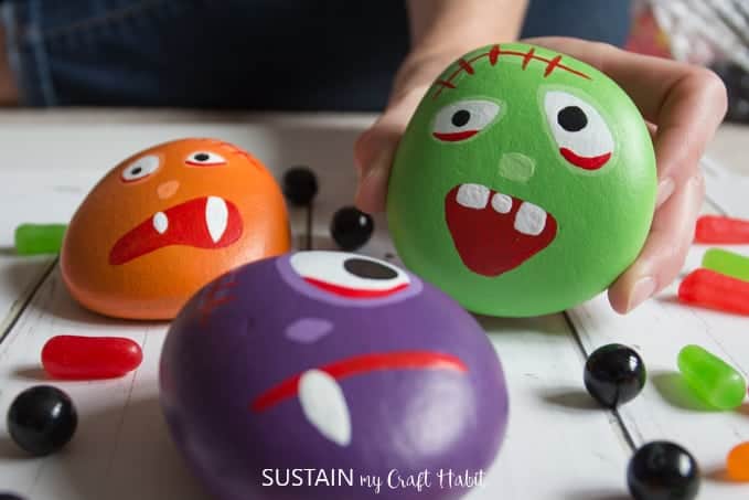 25 Crazy Fun Monster Crafts for Kids That Are Super Adorable 23