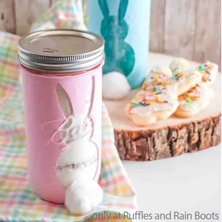 Image for Paint Mason Jars Using Cricut Stencils