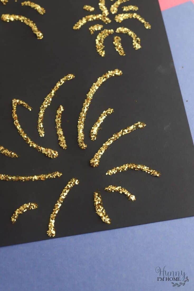 15 Sparkling Fun Glitter Crafts for Kids That They'll Love 15