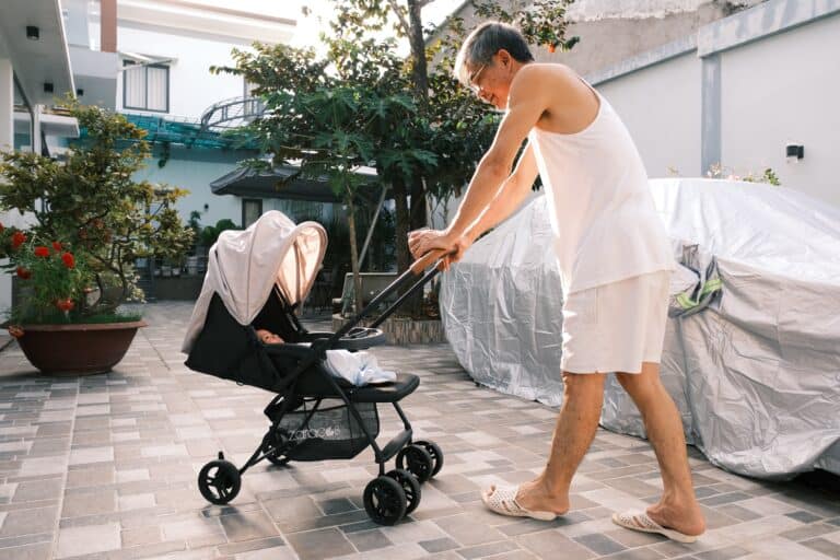 How To Clean a Stroller in the Bathtub: Our Helpful Hints