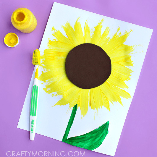 Image for Make a Sunflower Craft using a Toothbrush