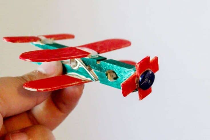 15 Easy Airplane Crafts for Kids: Perfect for All Ages 15