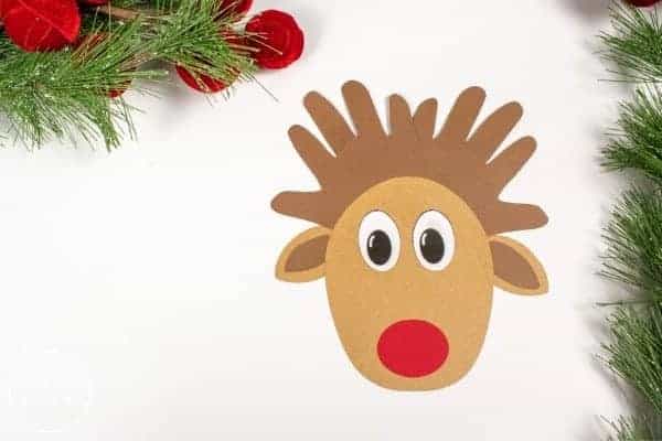 25 Adorable Reindeer Crafts for Kids They'll Love 24
