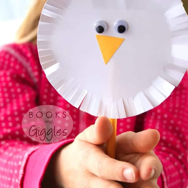 20 Super Cute Chicken Crafts for Kids That They'll Love 30