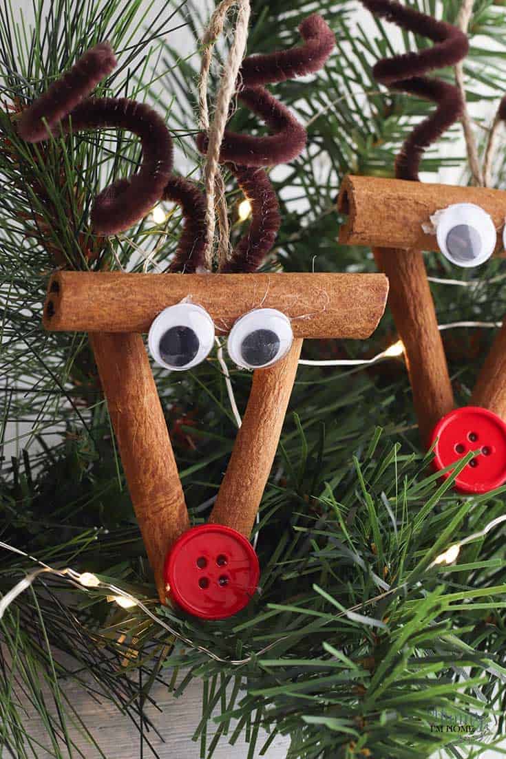 25 Adorable Reindeer Crafts for Kids They'll Love 31
