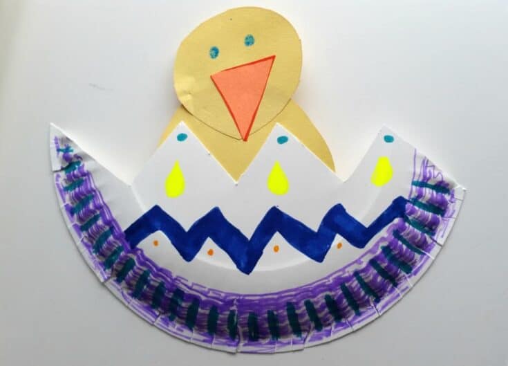 20 Super Cute Chicken Crafts for Kids That They'll Love 28