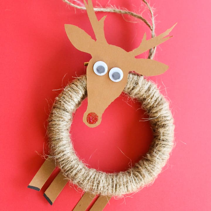 25 Adorable Reindeer Crafts for Kids They'll Love 33
