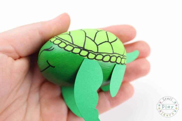 15 Super Cute Sea Turtle Crafts for Kids They Will Love 8
