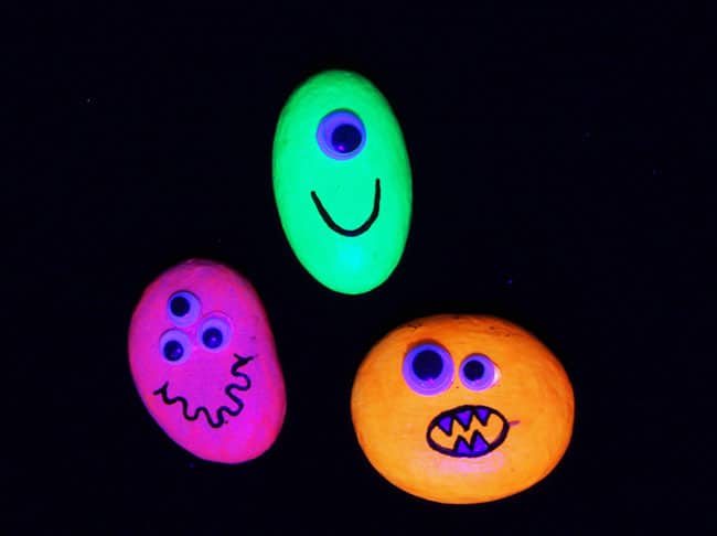 15 Fun Glow in the Dark Crafts for Kids That They'll Love 2