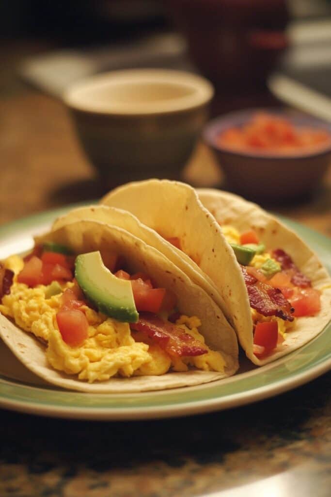 Simple and Delicious: Bacon and Egg Breakfast Tacos for Your Morning Routine 2
