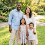22 Summer Family Picture Outfits That Coordinate Without Looking Matchy