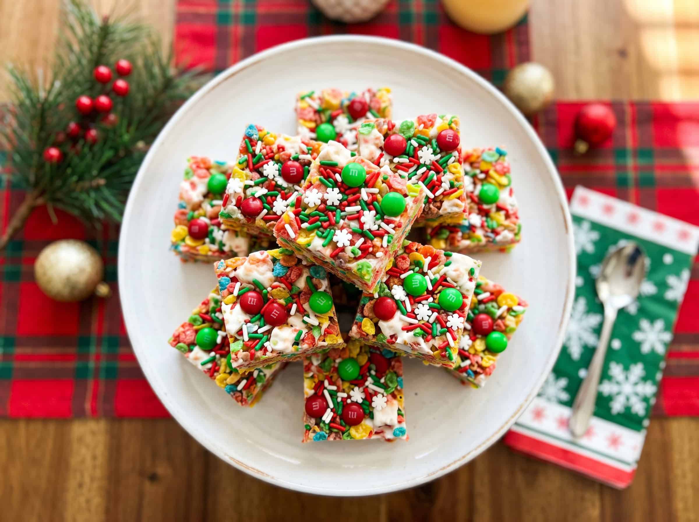 No-Bake Cereal Bars with Holiday Colors