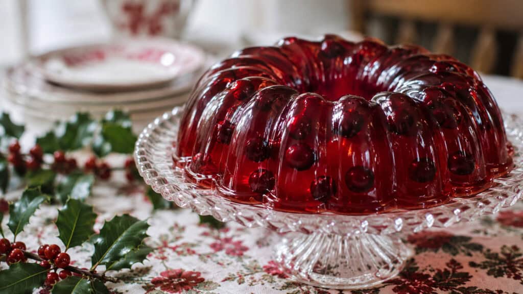 10 Jiggly and Joyful Christmas Jello Recipes for a Bit of Retro Fun: Festive Wiggles for Your Holiday Table