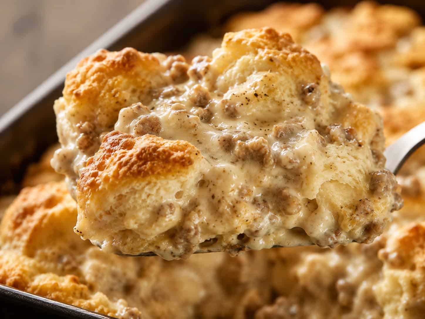 15 Biscuits and Gravy Breakfast Casseroles for Slow Weekend Mornings