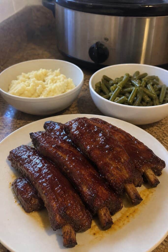 22 Crockpot Dump and Go Dinners for Busy Weeknights