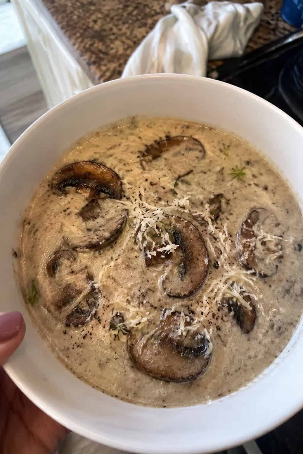 20-Minute Garlic Parmesan Mushroom Soup