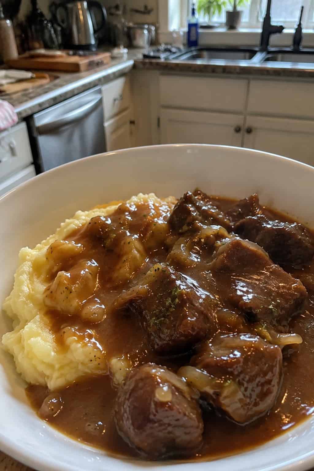 Slow Cooker Beef Tips and Gravy