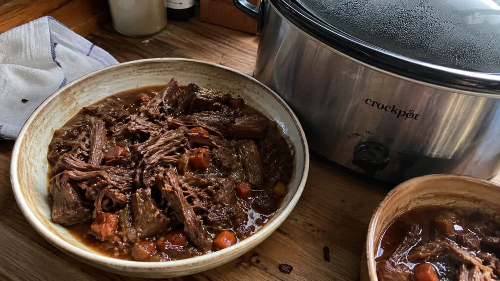 15 Crockpot Beef Dinners That Do Not Taste Like Leftovers