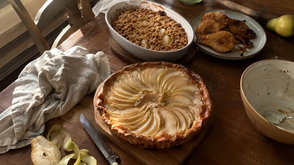 15 Pear Dessert Recipes for Easy Entertaining
