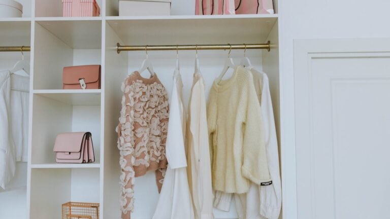 18 Small Closet Organization Ideas to Maximize Space