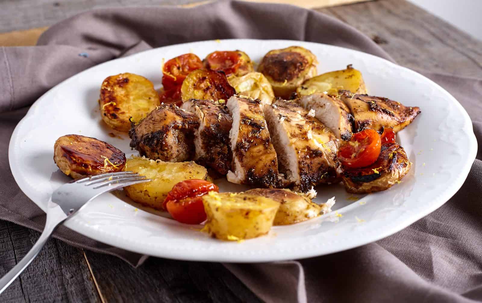 25 Heart-Healthy Chicken Recipes to Keep You Feeling Great! 27 Balsamic glazed chicken