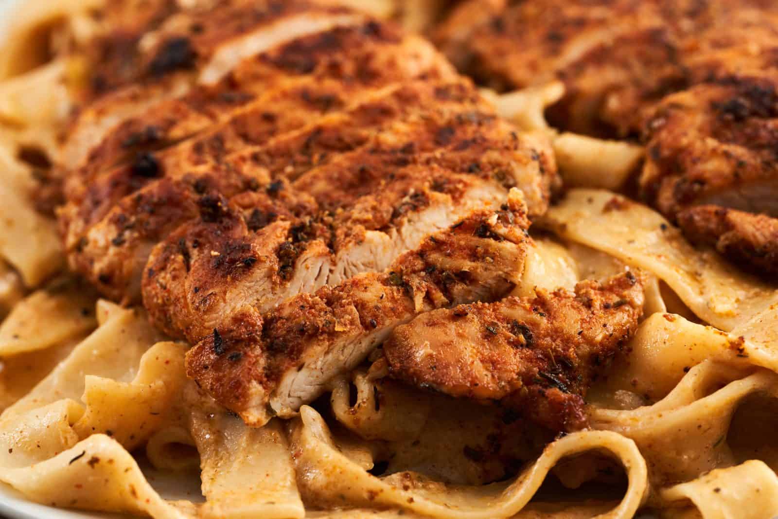 24 Pasta and Chicken Recipes You’ll Love to Make for Dinner! 24 Cajun blackened chicken alfredo