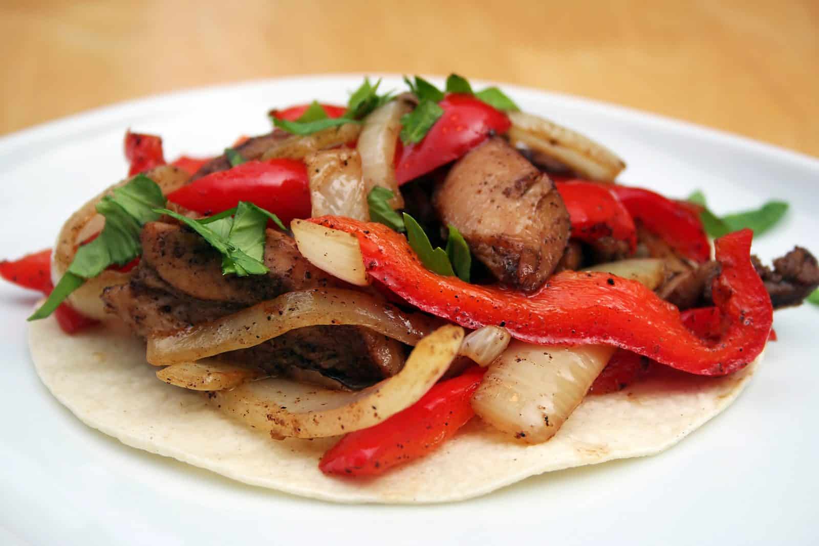 30 Mouthwatering Chicken Breast Recipes to Spice Up Your Dinner Routine! 32 Chicken fajita dinner