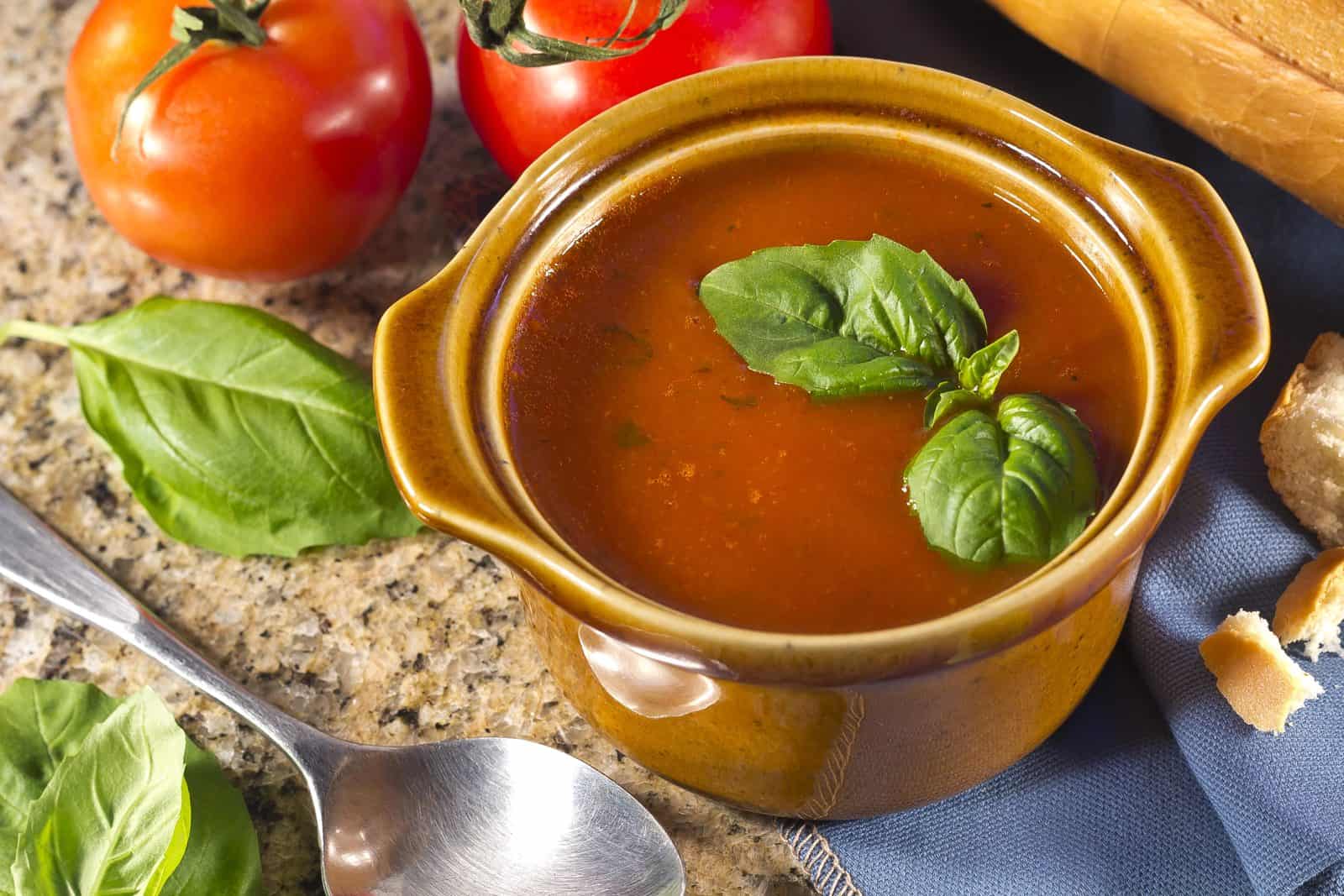 18 Easy Crockpot Recipes for Busy Days 50 Tomato basil soup