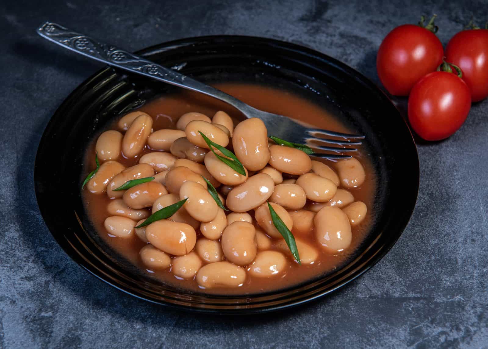 Crockpot Summer Recipes for Hungry Families 8 Mediterranean white bean stew