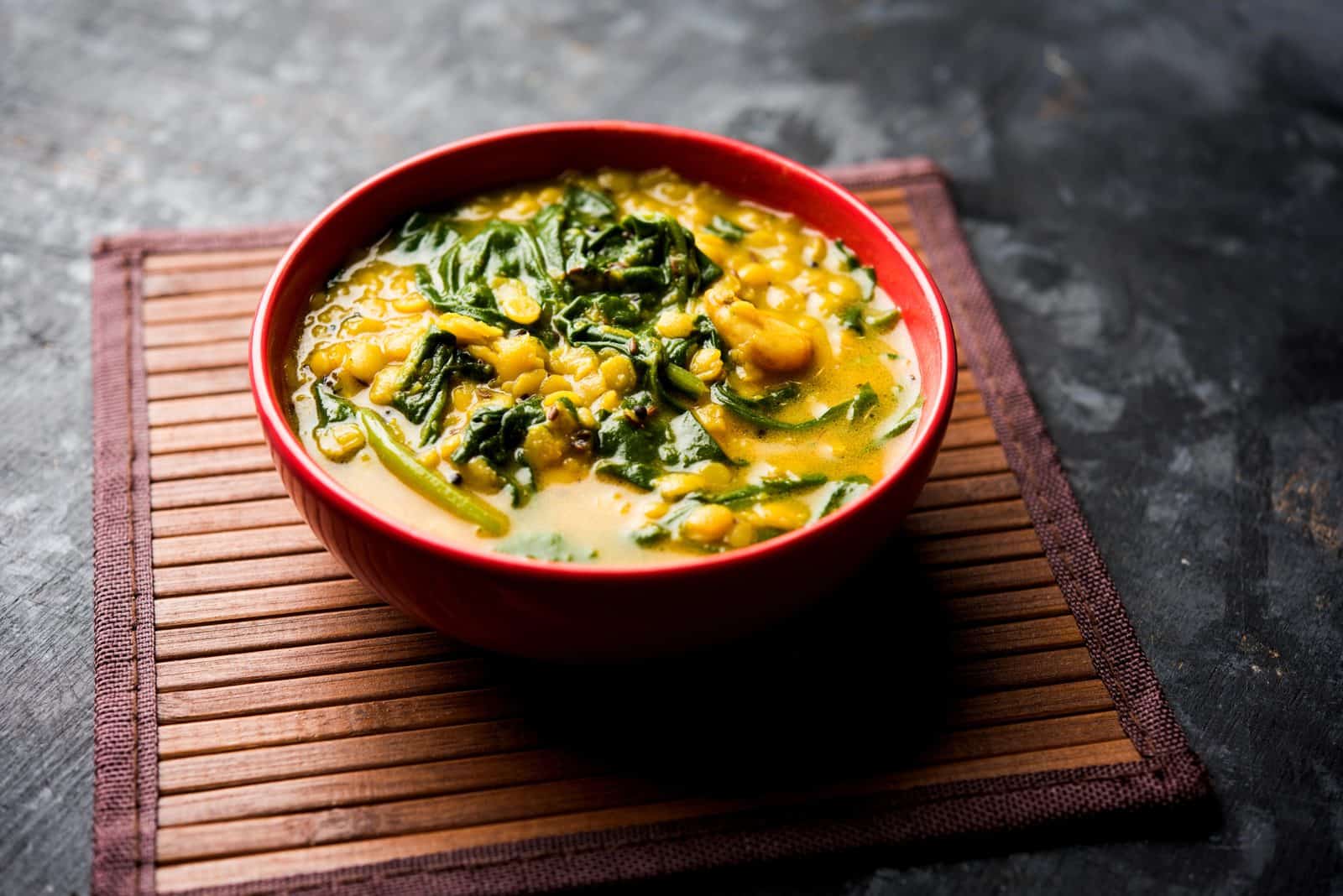 18 Easy Crockpot Recipes for Busy Days 58 Lentil curry