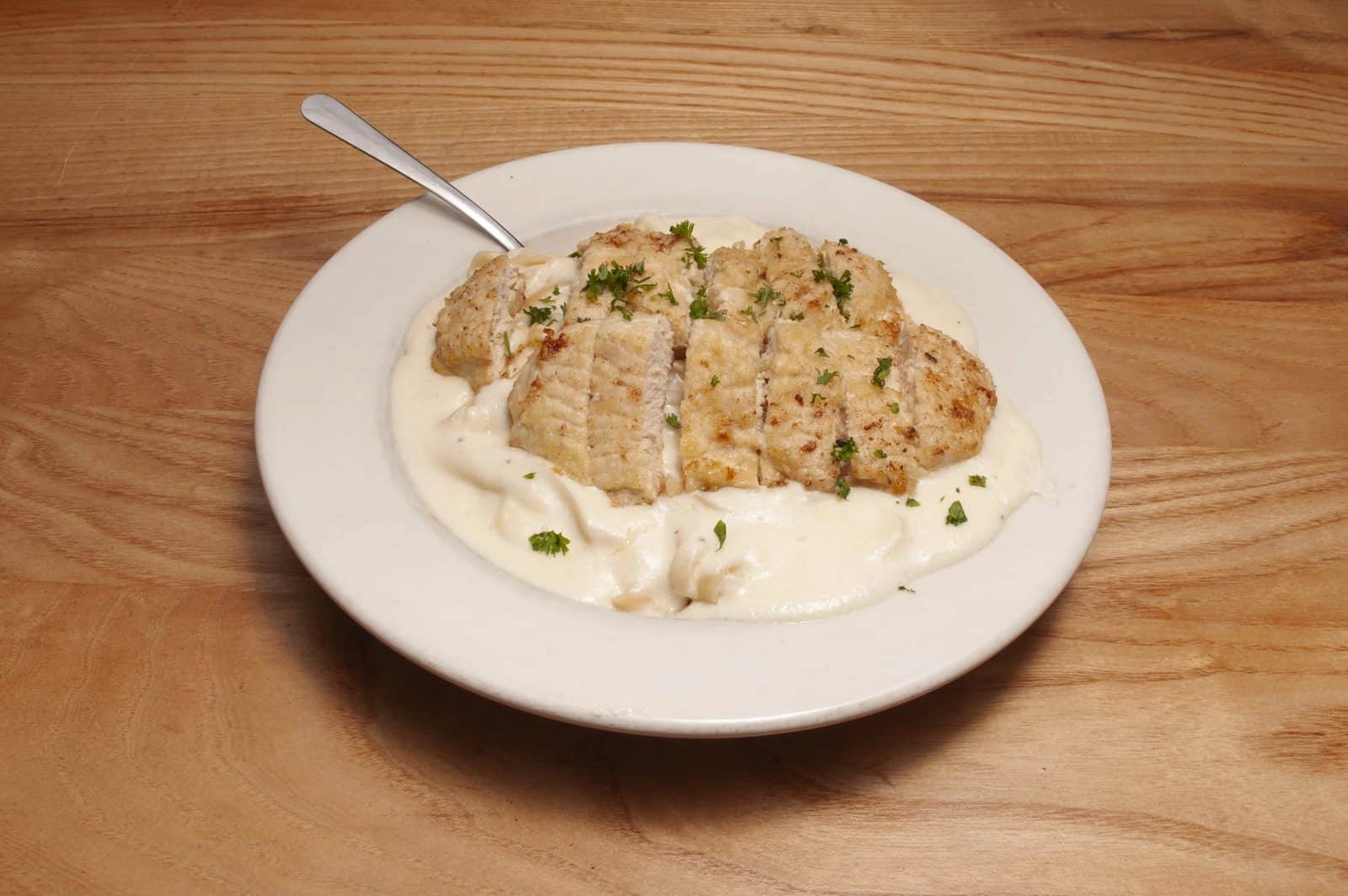 22 Easy Instant Pot Chicken Recipes for Quick Family Dinners 7 Chicken alfredo pasta