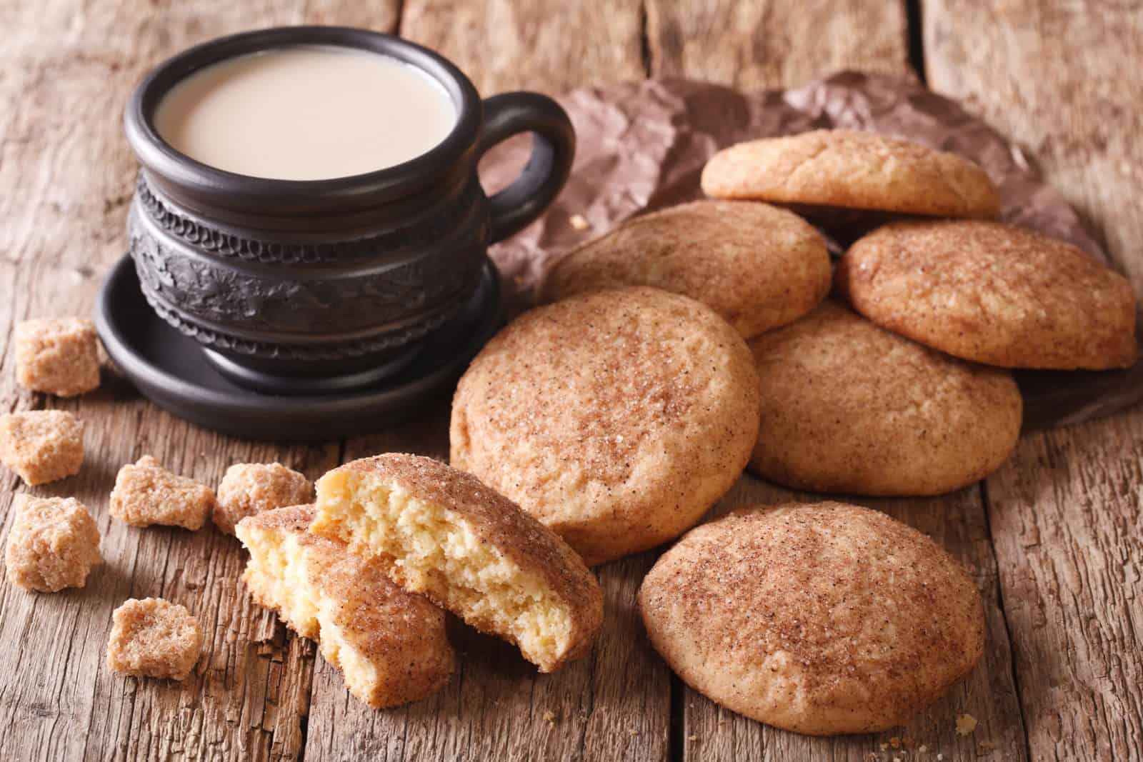 Snickerdoodle with cinnamon sugar
