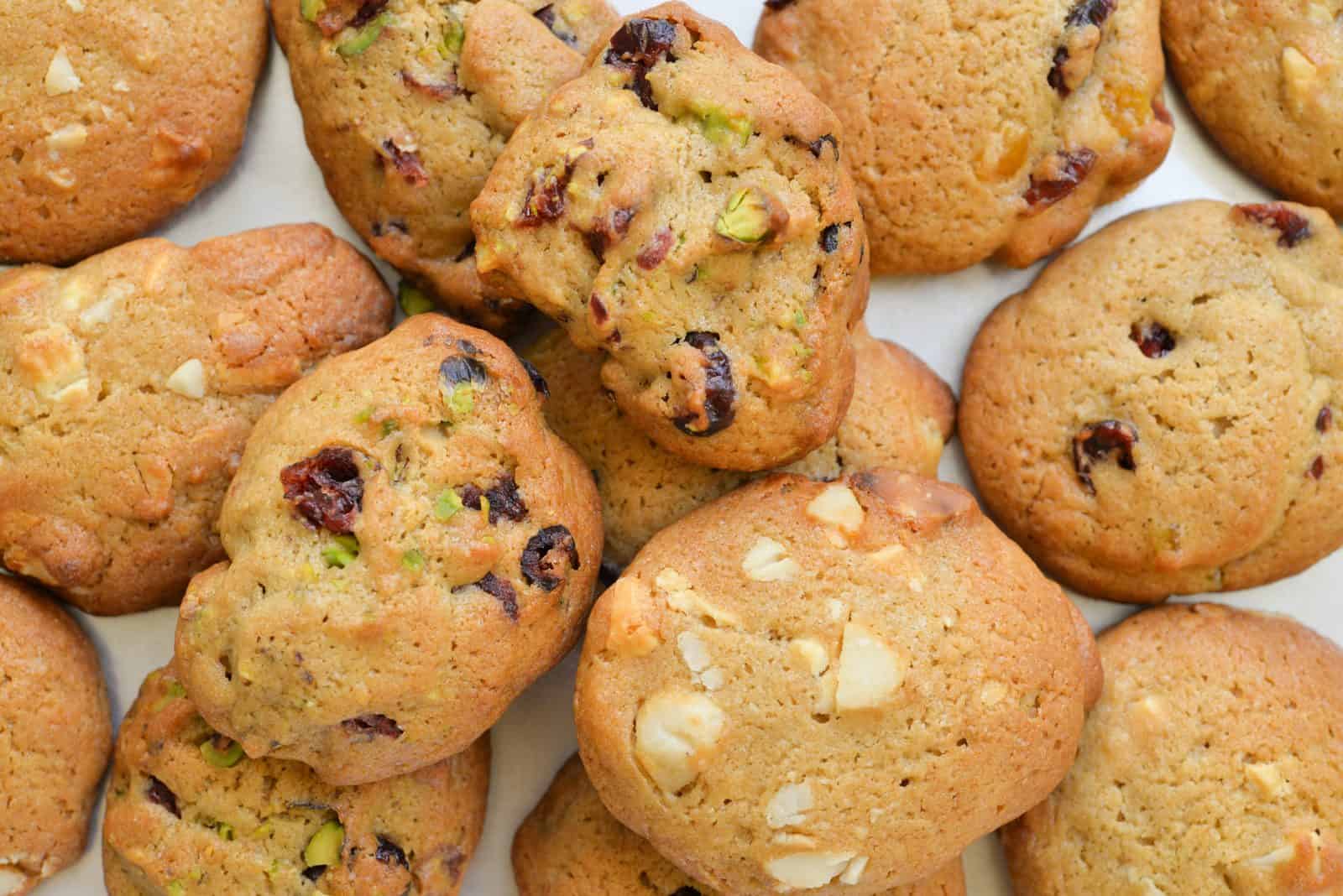 Cranberry white chocolate cookie