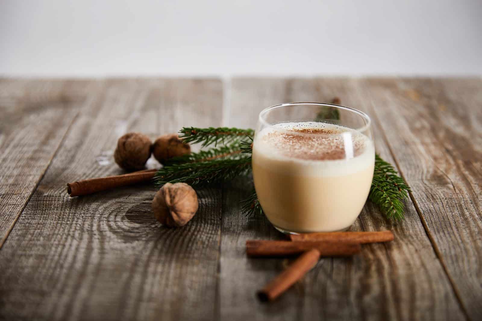 30 Grandma's Old-Fashioned Holiday Recipes 47 Eggnog