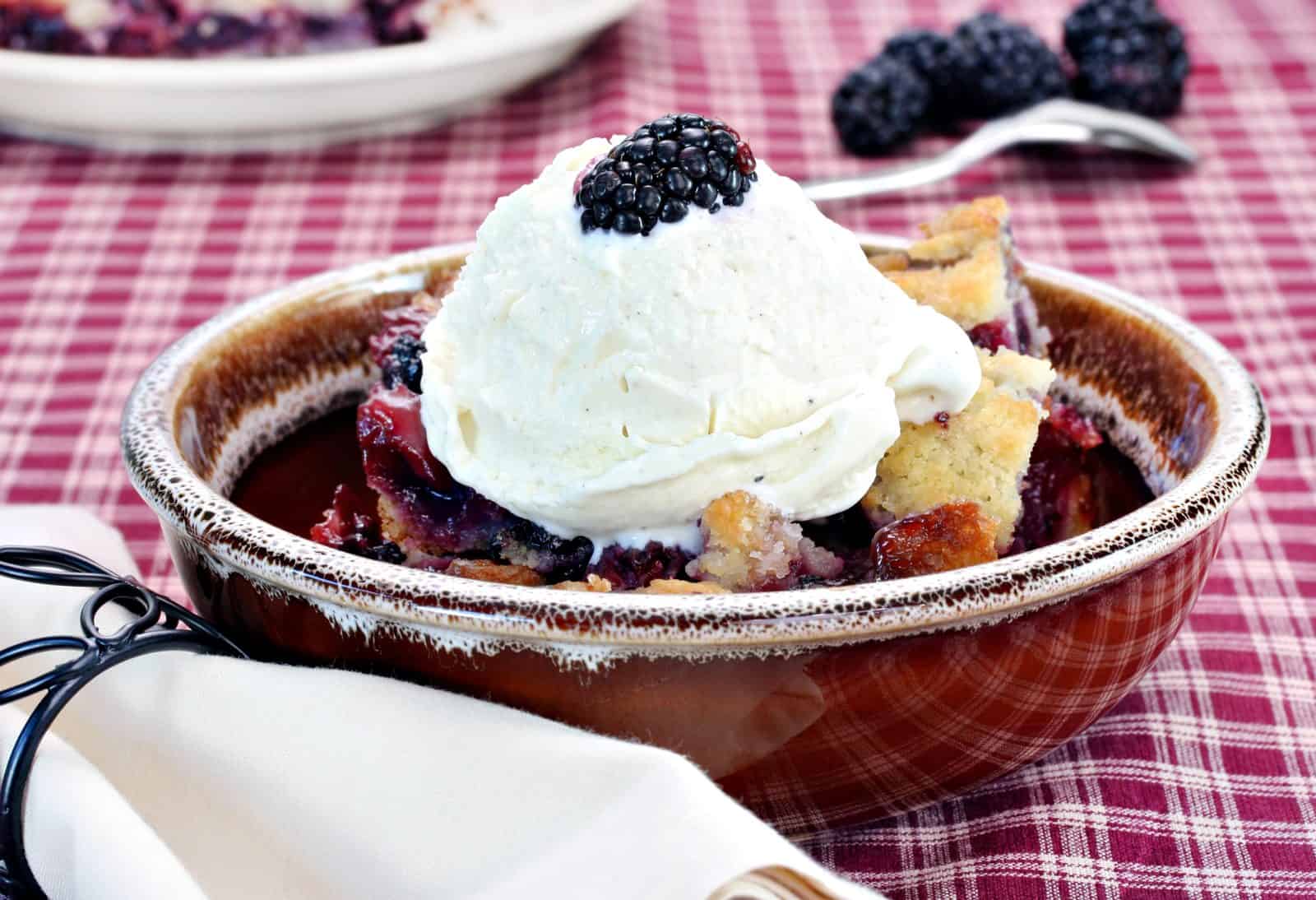 Old-Fashioned Fruit Cobbler Recipes 30 Blackberry cobbler